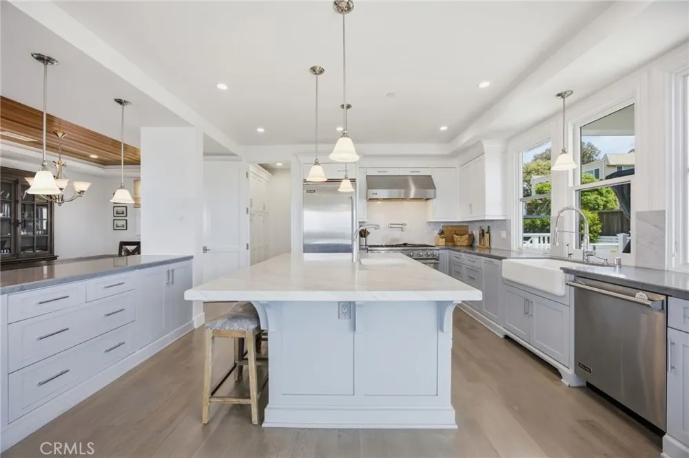 826 18th Street Hermosa Beach, CA 90254