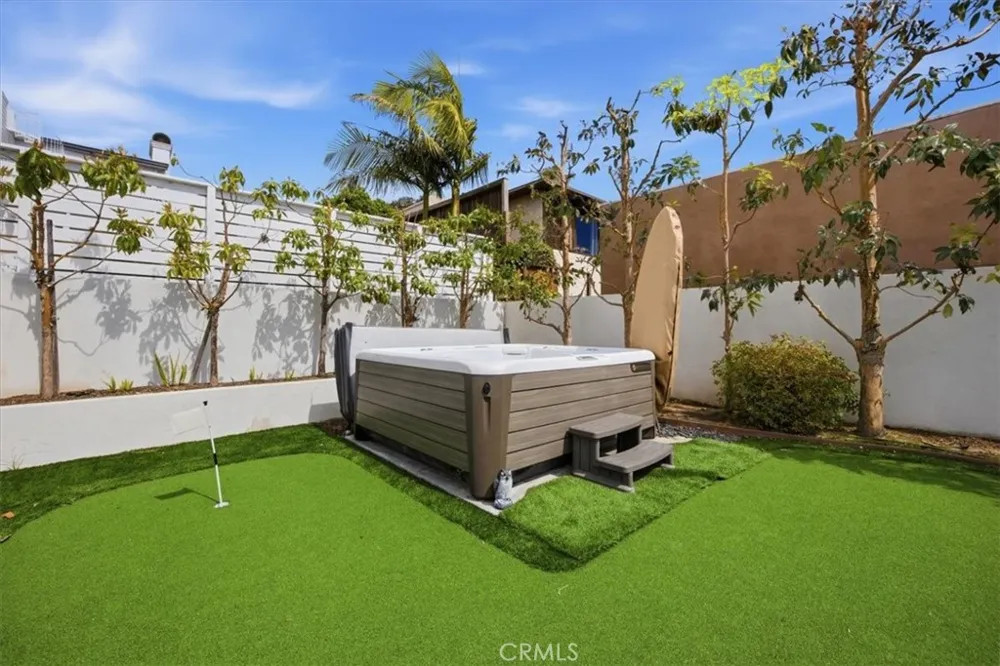 826 18th Street Hermosa Beach, CA 90254