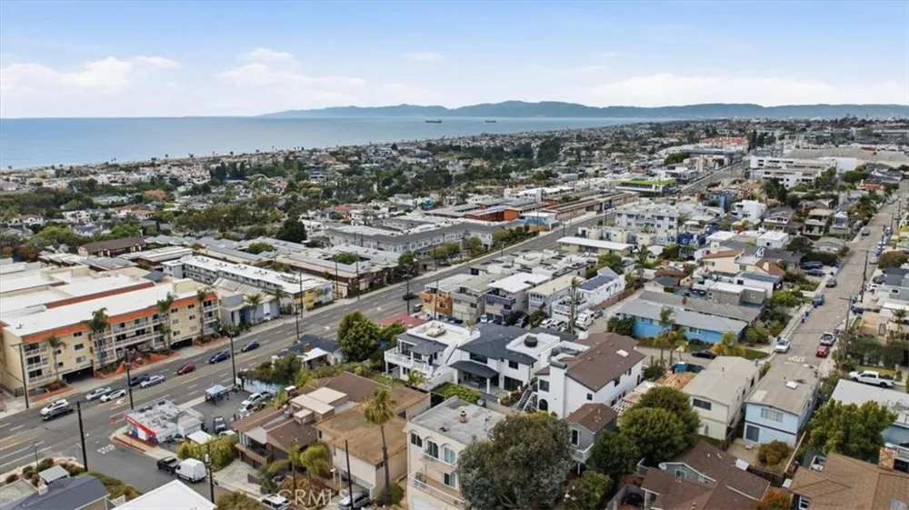 826 18th Street Hermosa Beach, CA 90254