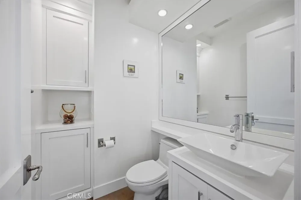 826 18th Street Hermosa Beach, CA 90254