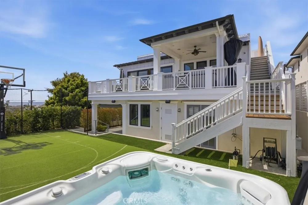 826 18th Street Hermosa Beach, CA 90254