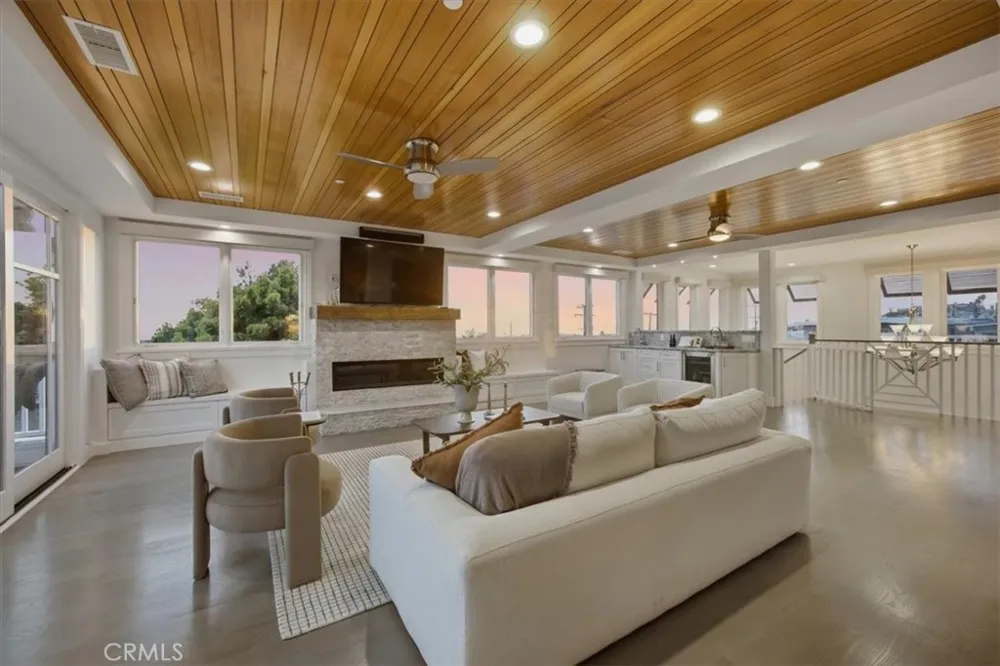 826 18th Street Hermosa Beach, CA 90254