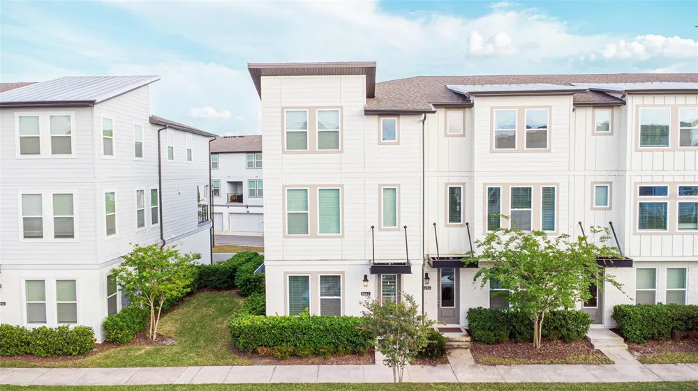 8442 SPERRY STREET Orlando, FL 32827