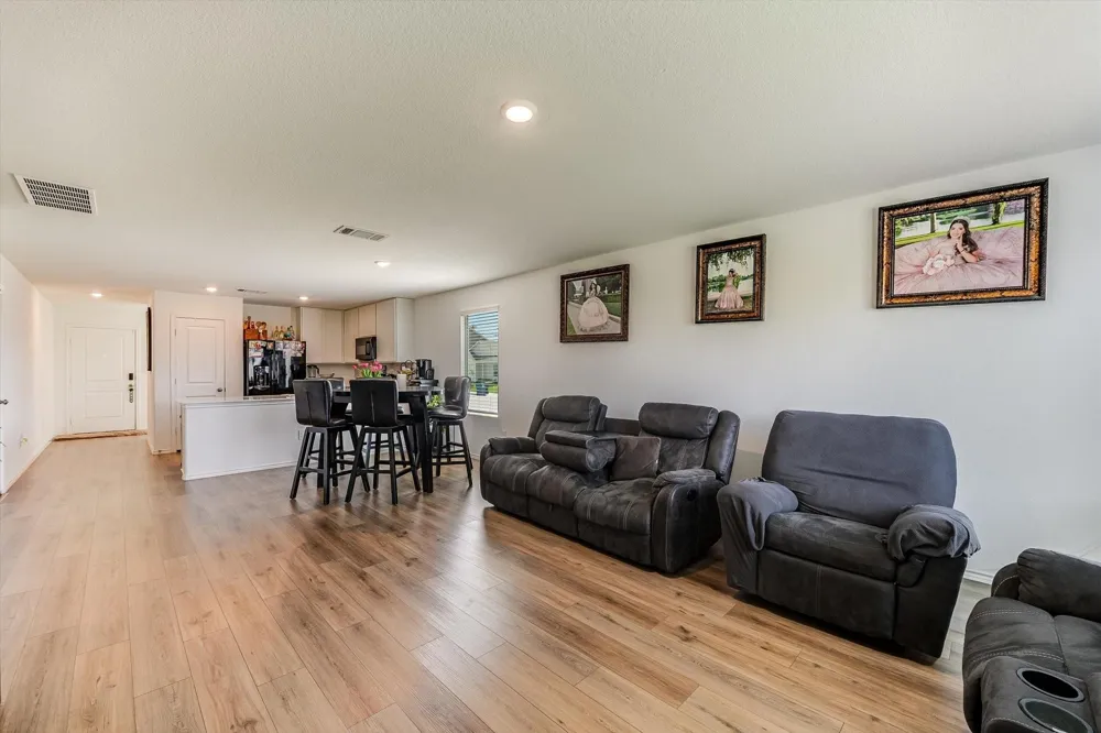 2223 Cumulus Court Lockhart, TX 78644