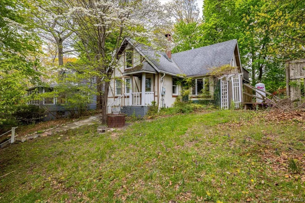 7 Amagansett Drive Sound Beach, NY 11789