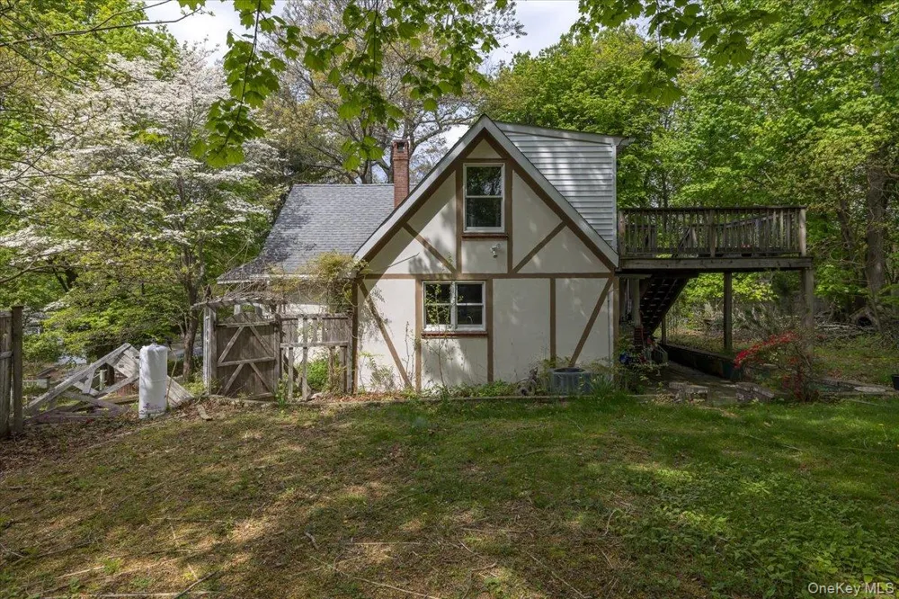 7 Amagansett Drive Sound Beach, NY 11789
