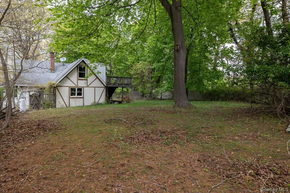 7 Amagansett Drive Sound Beach, NY 11789