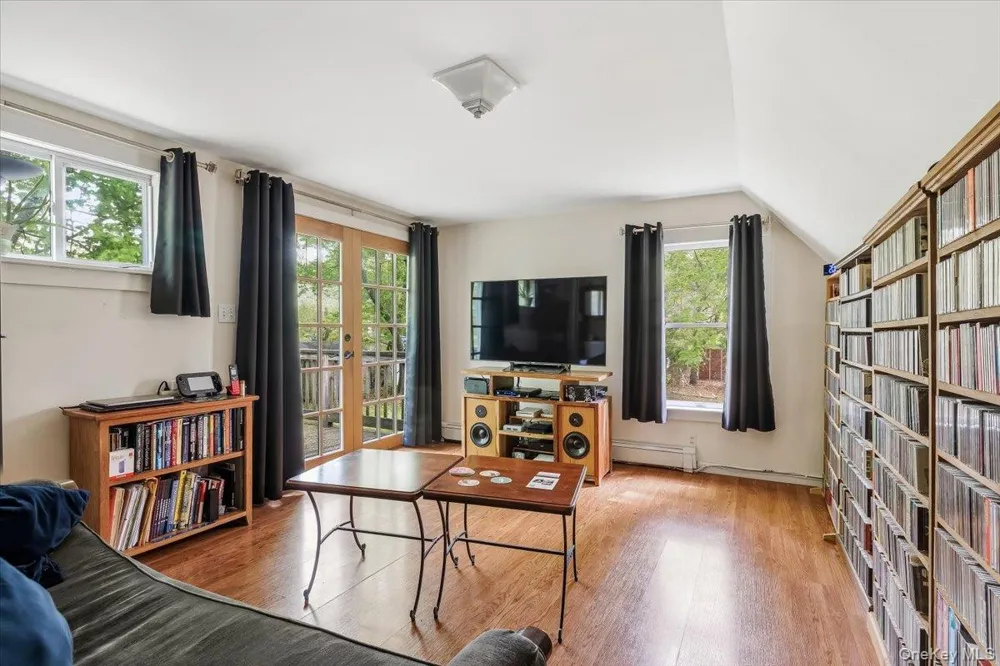 7 Amagansett Drive Sound Beach, NY 11789