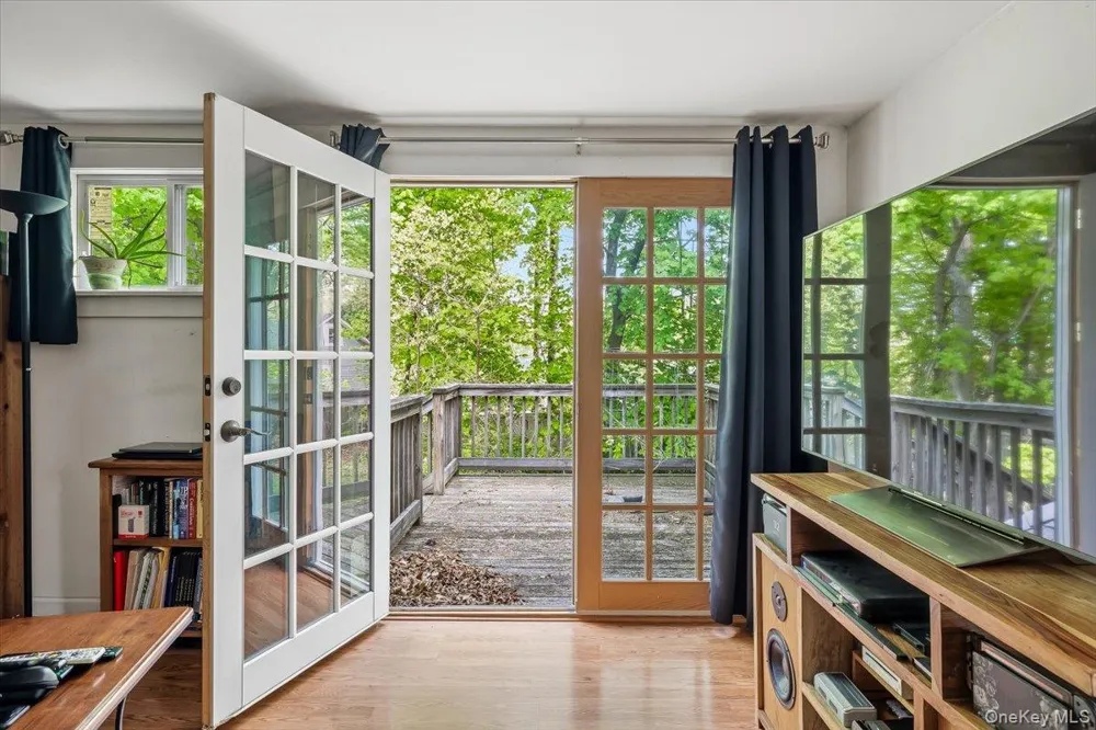 7 Amagansett Drive Sound Beach, NY 11789