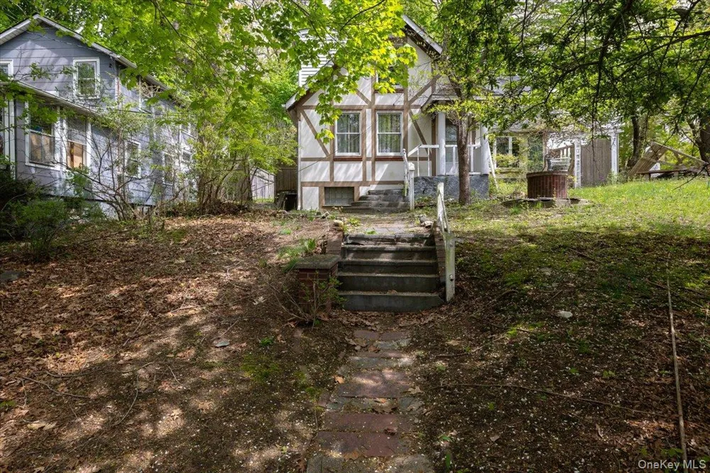 7 Amagansett Drive Sound Beach, NY 11789