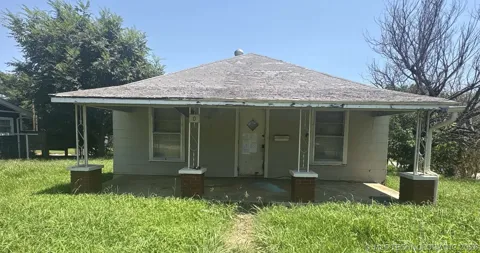 401 Vine Avenue