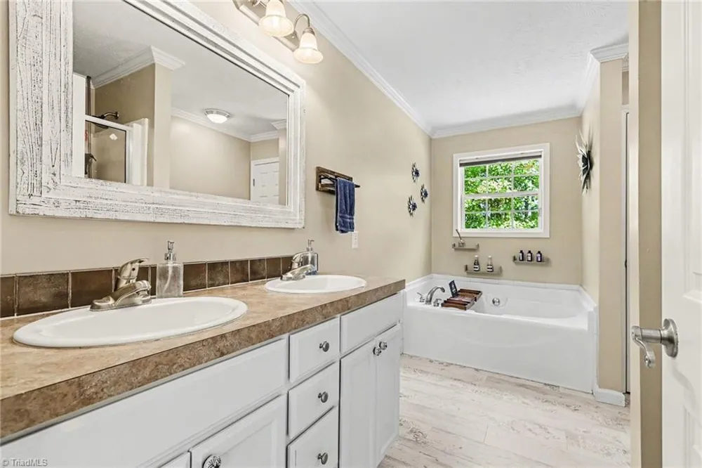 4305 Young Road Ramseur, NC 27316