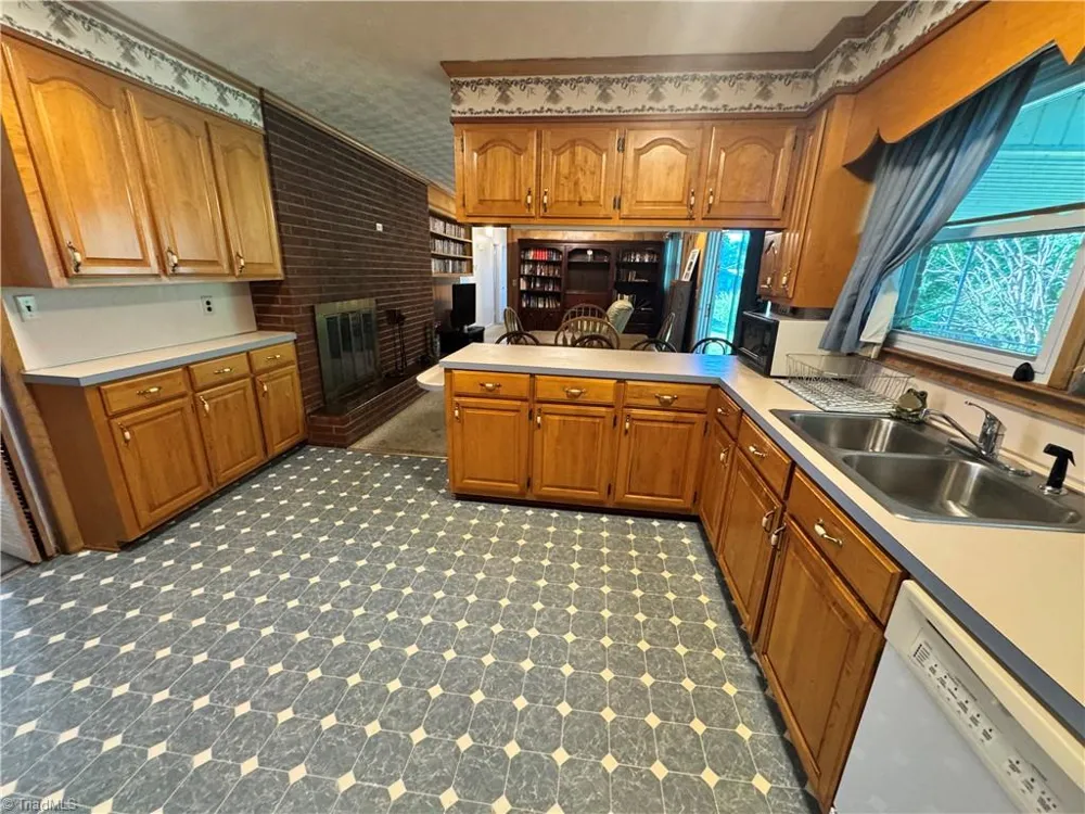 1696 Sparta Road North Wilkesboro, NC 28659