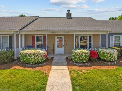 814 Guilford College Road #110