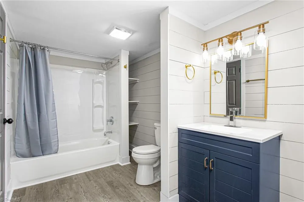 911 Williams Street Eden, NC 27288