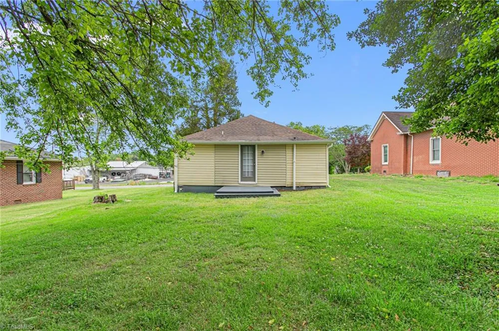 911 Williams Street Eden, NC 27288