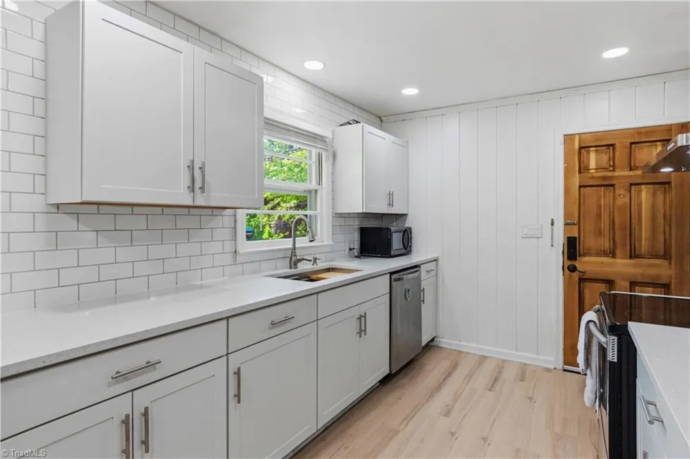 2357 Parkway Drive Winston-Salem, NC 27103