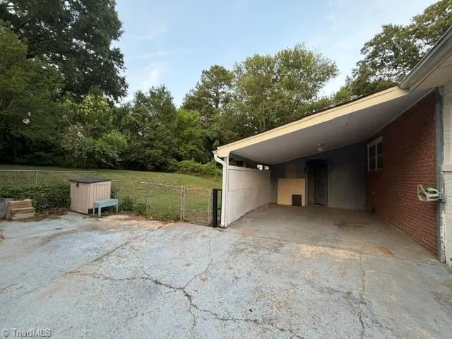 2357 Parkway Drive Winston-Salem, NC 27103