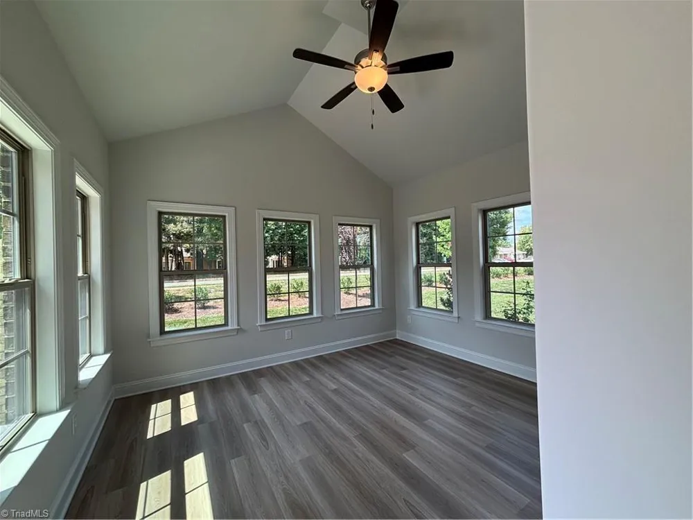 1048 Beechcraft Drive Mebane, NC 27302