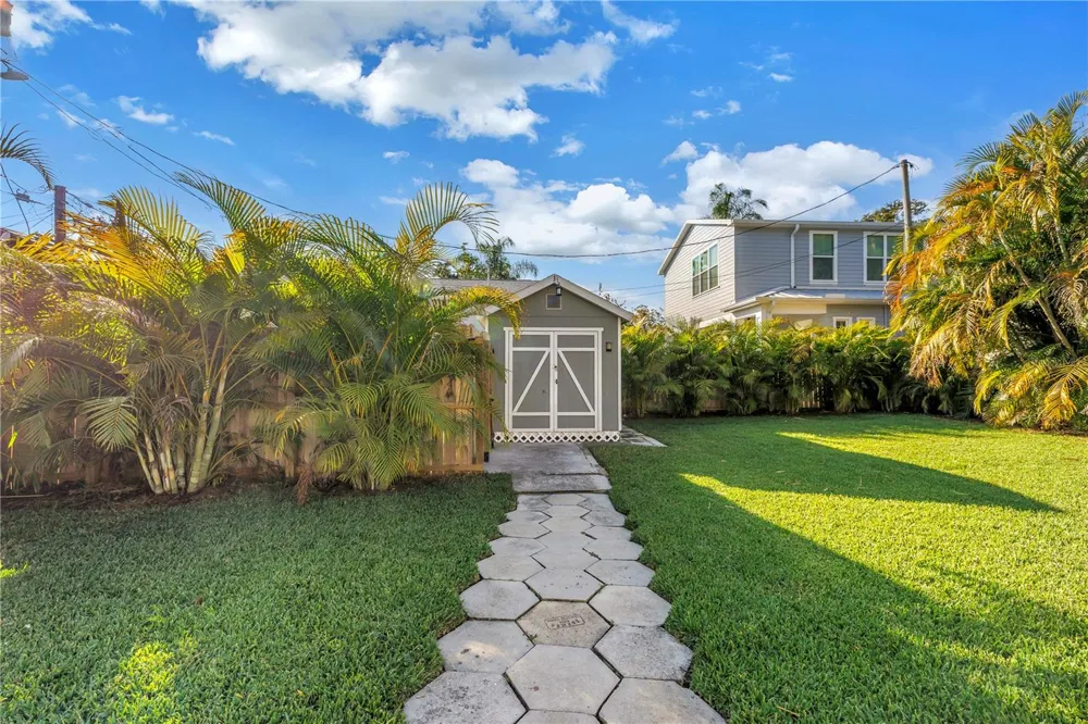 2320 5TH STREET St Petersburg, FL 33704