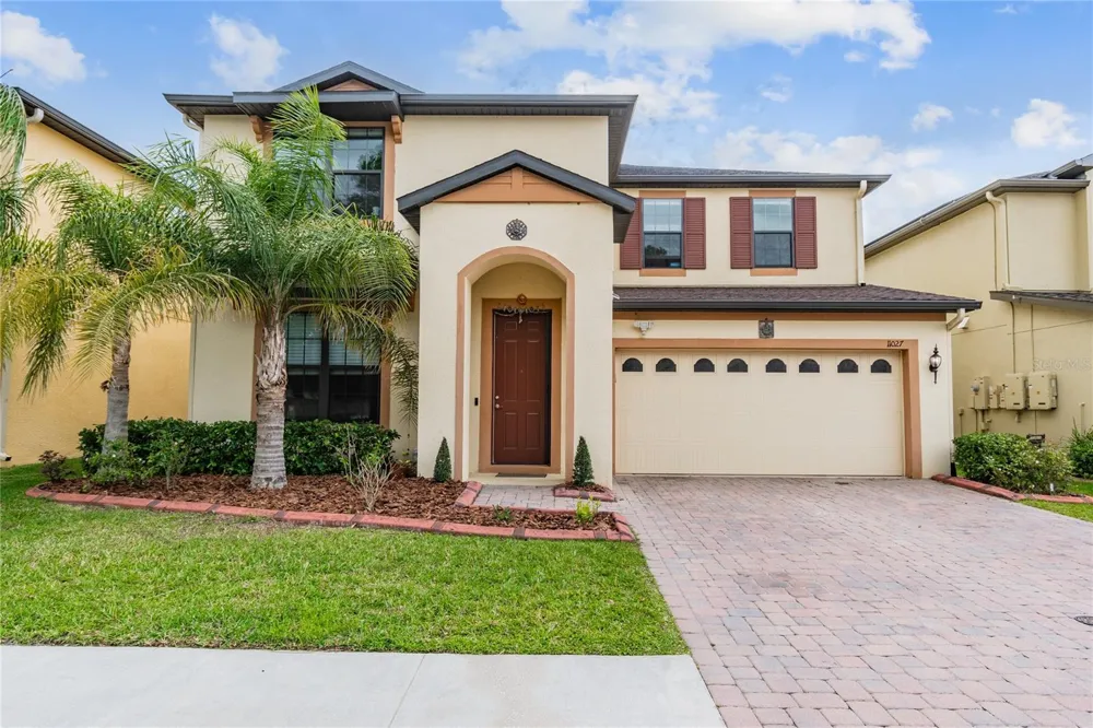 11027 TAHITI ISLE LANE Tampa, FL 33647