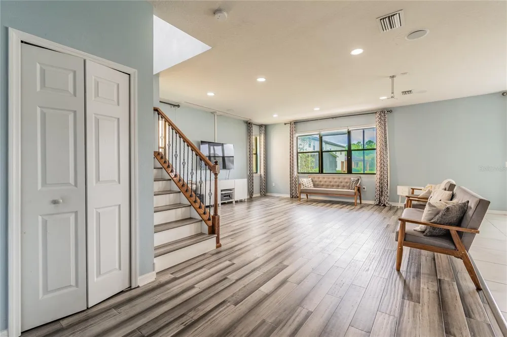 11027 TAHITI ISLE LANE Tampa, FL 33647