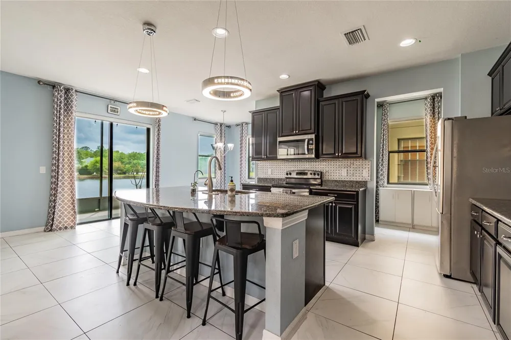 11027 TAHITI ISLE LANE Tampa, FL 33647