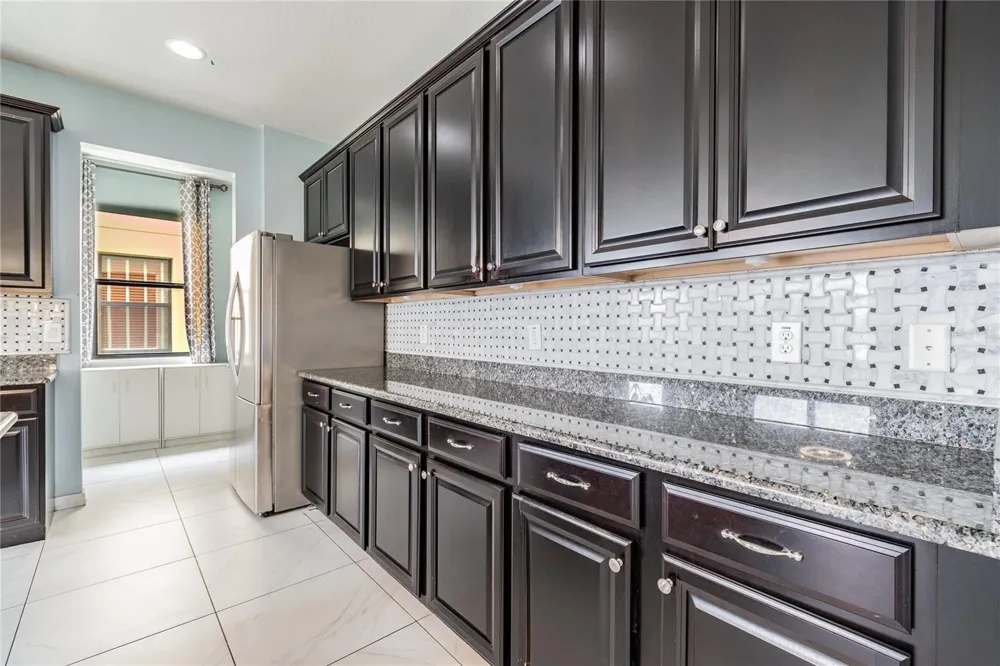 11027 TAHITI ISLE LANE Tampa, FL 33647