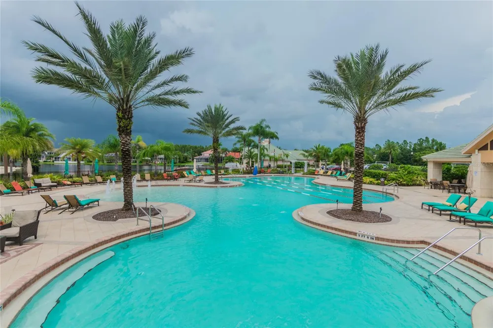 11027 TAHITI ISLE LANE Tampa, FL 33647