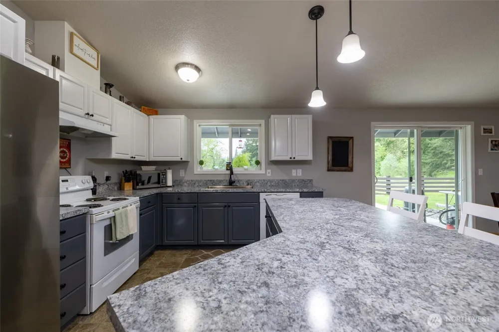 3381 Jackson Highway Chehalis, WA 98532