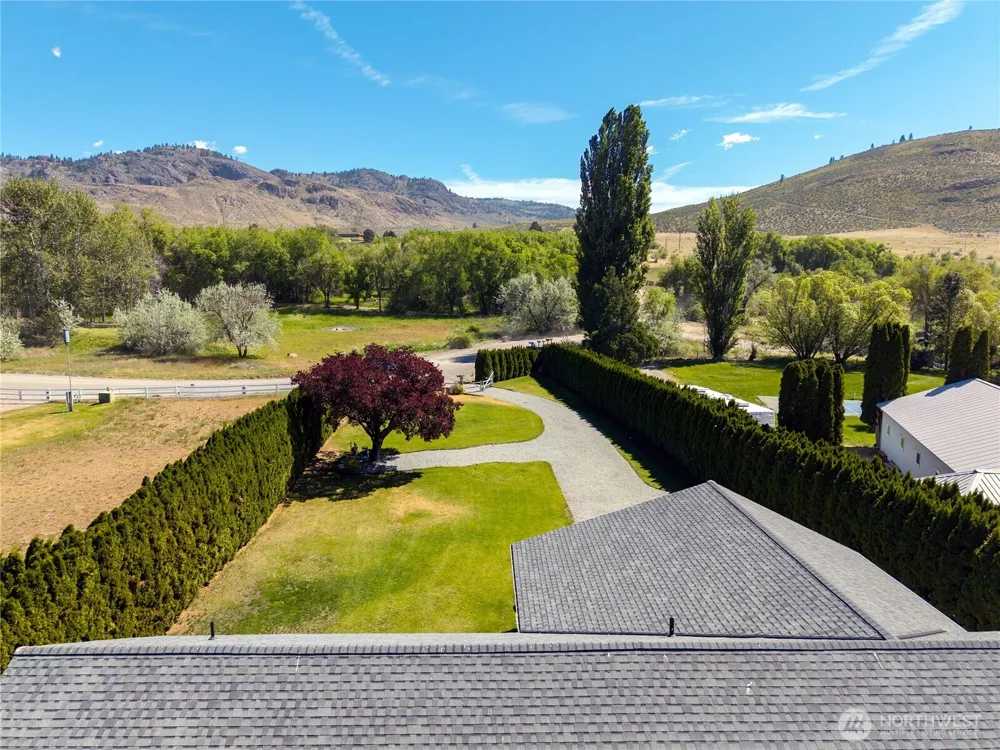 428 Eastlake Road Oroville, WA 98844