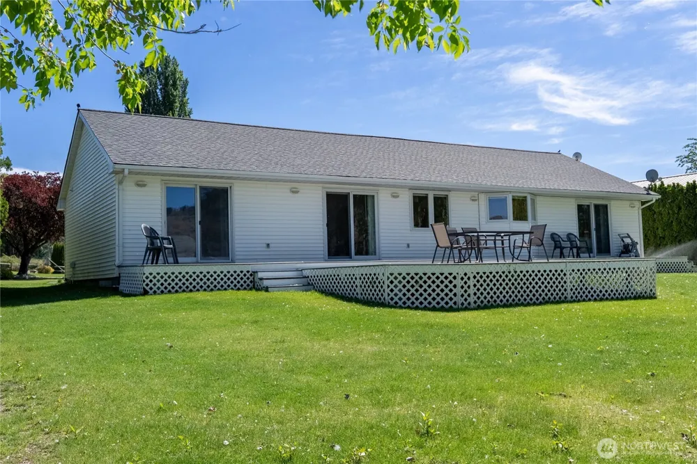 428 Eastlake Road Oroville, WA 98844