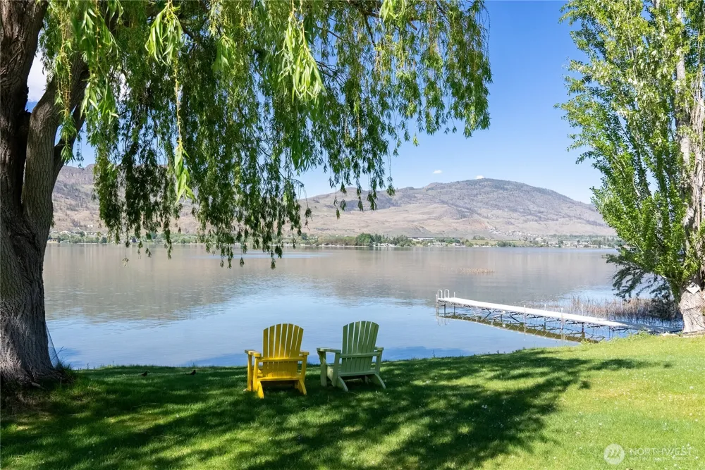 428 Eastlake Road Oroville, WA 98844