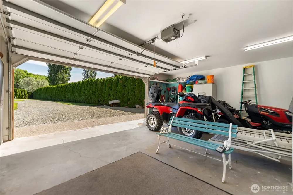 428 Eastlake Road Oroville, WA 98844