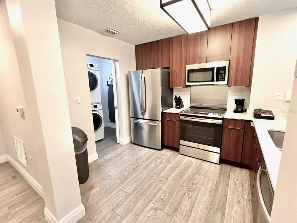 14501 GROVE RESORT AVENUE #2214 Winter Garden, FL 34787