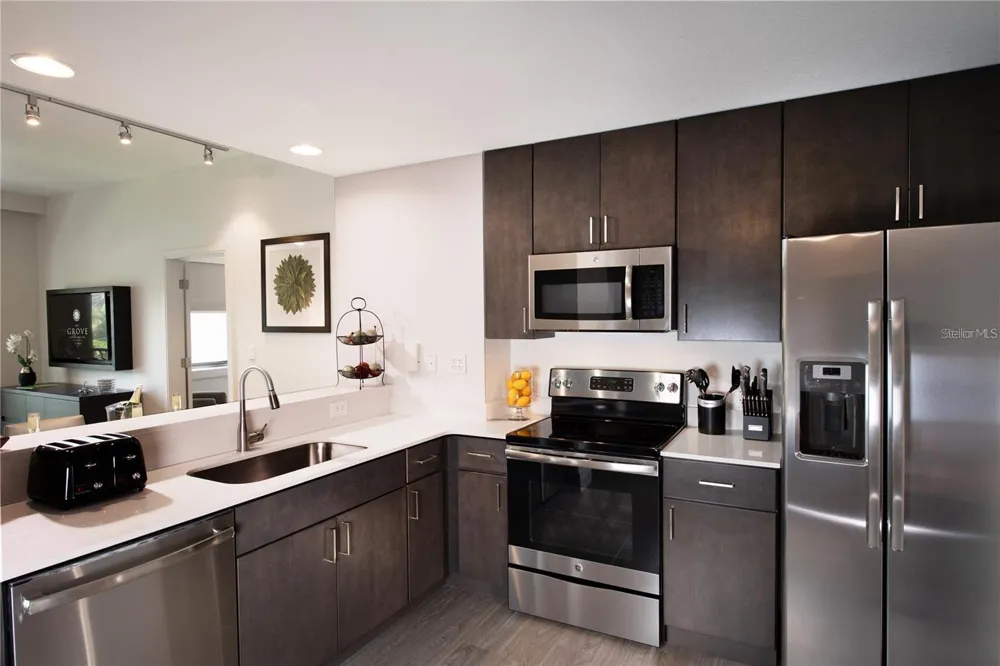 14501 GROVE RESORT AVENUE #2214 Winter Garden, FL 34787