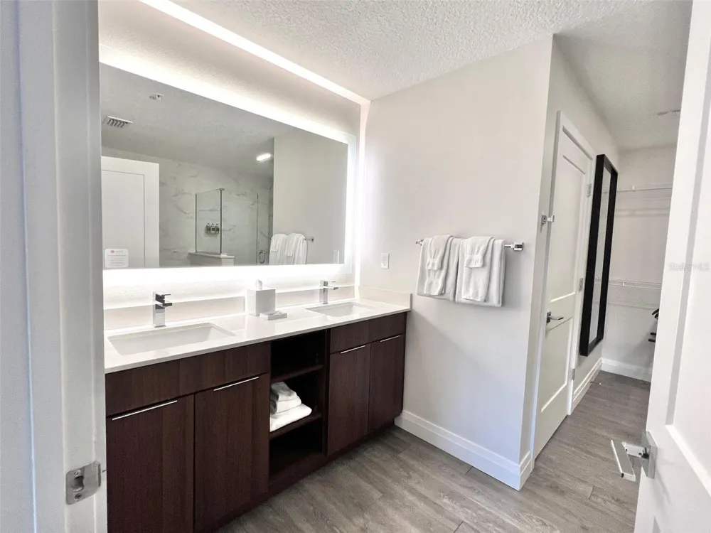 14501 GROVE RESORT AVENUE #2214 Winter Garden, FL 34787