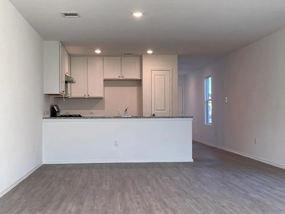 5929 Antonio Place Seguin, TX 78155