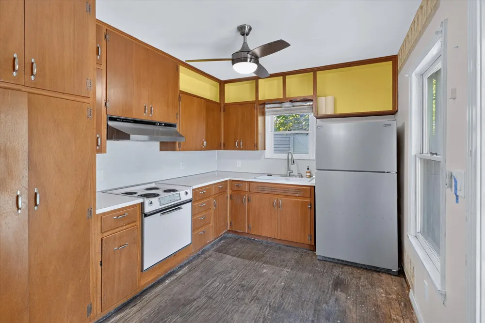 5701 Link Avenue Austin, TX 78752