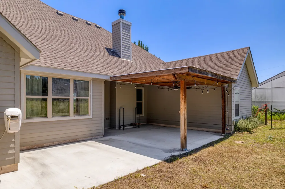 258 County Road Bastrop, TX 78602