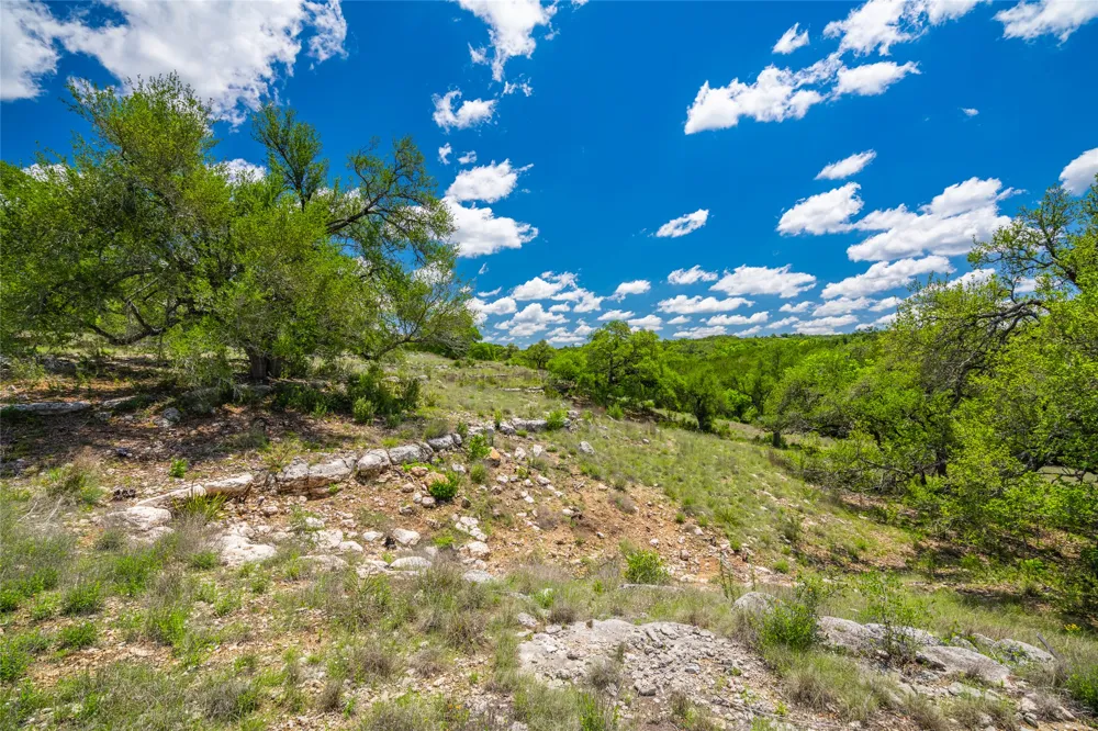 262 Cuesta Pass Driftwood, TX 78619