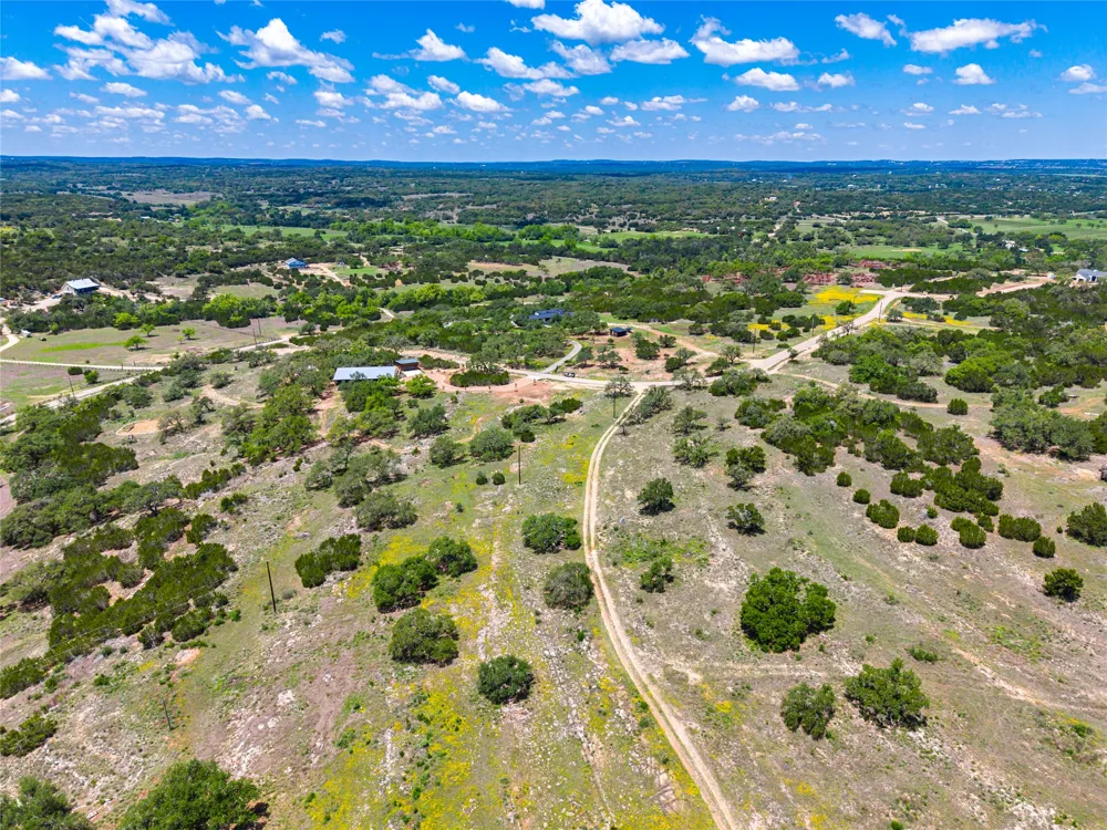 262 Cuesta Pass Driftwood, TX 78619