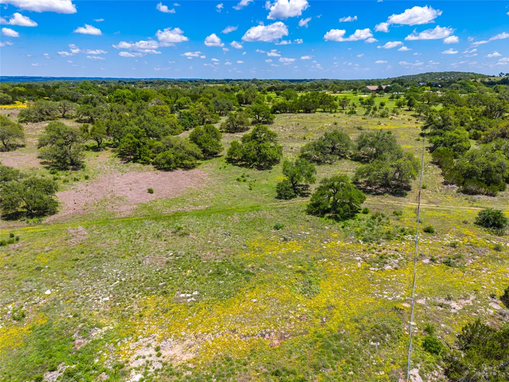 262 Cuesta Pass Driftwood, TX 78619