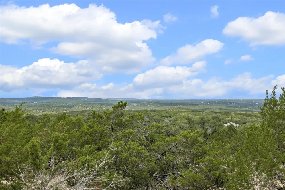 6411 W Fitzhugh Road Dripping Springs, TX 78620