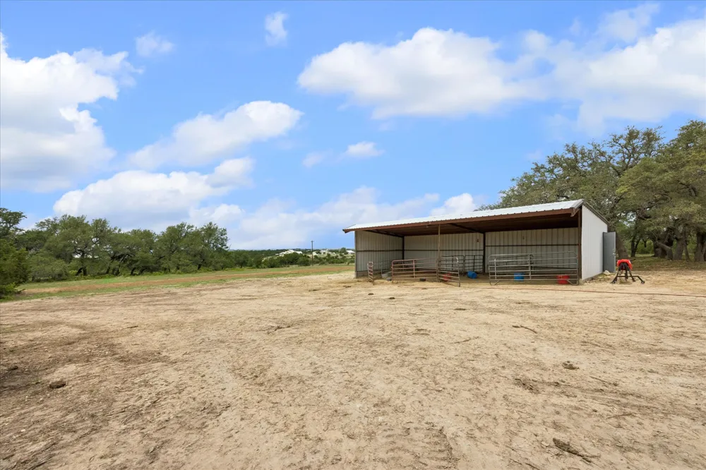 6411 W Fitzhugh Road Dripping Springs, TX 78620