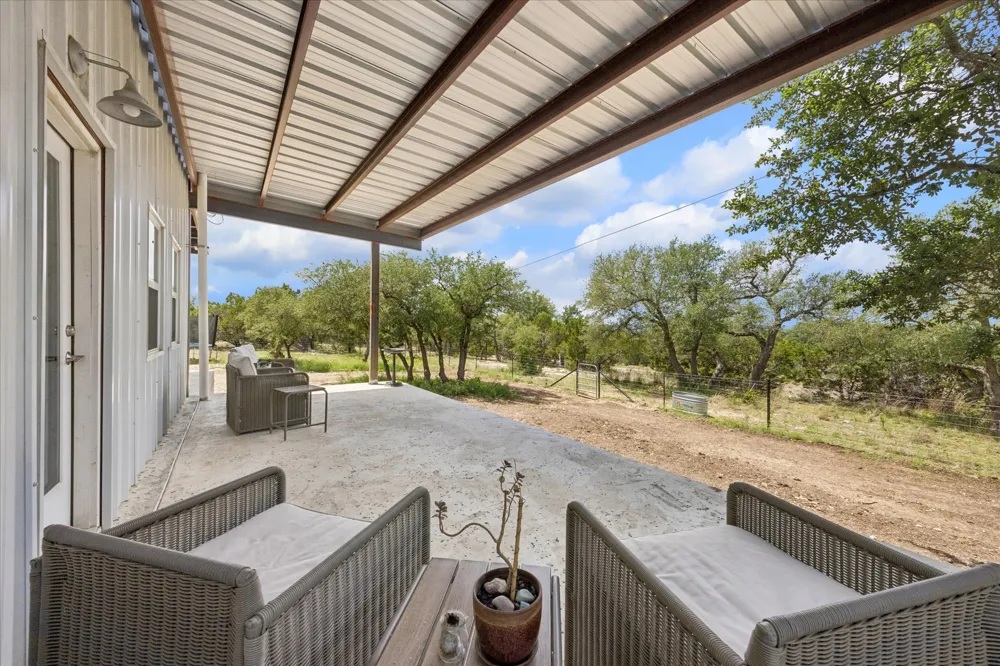 6411 W Fitzhugh Road Dripping Springs, TX 78620