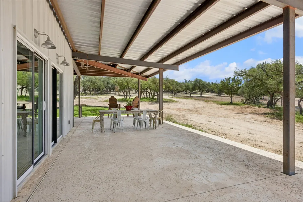 6411 W Fitzhugh Road Dripping Springs, TX 78620