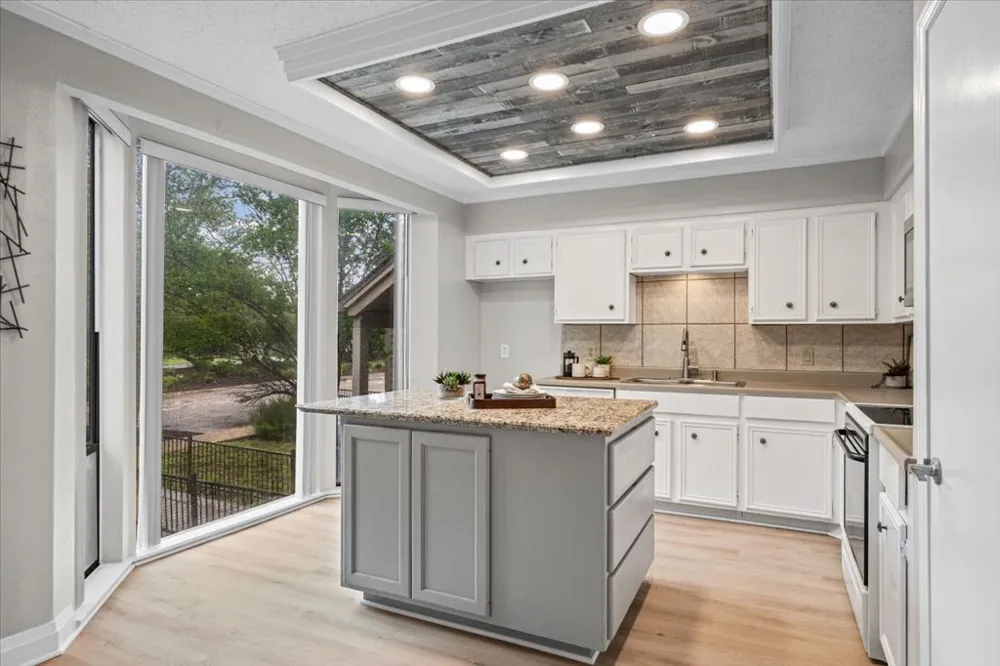 115 World Of Tennis Square Lakeway, TX 78738