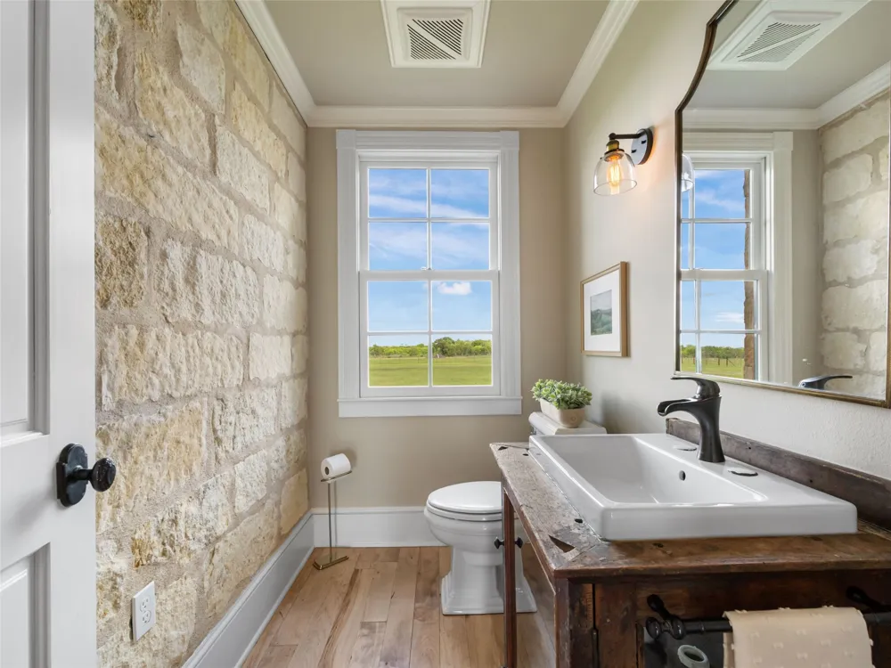 466 German Lane Fredericksburg, TX 78624