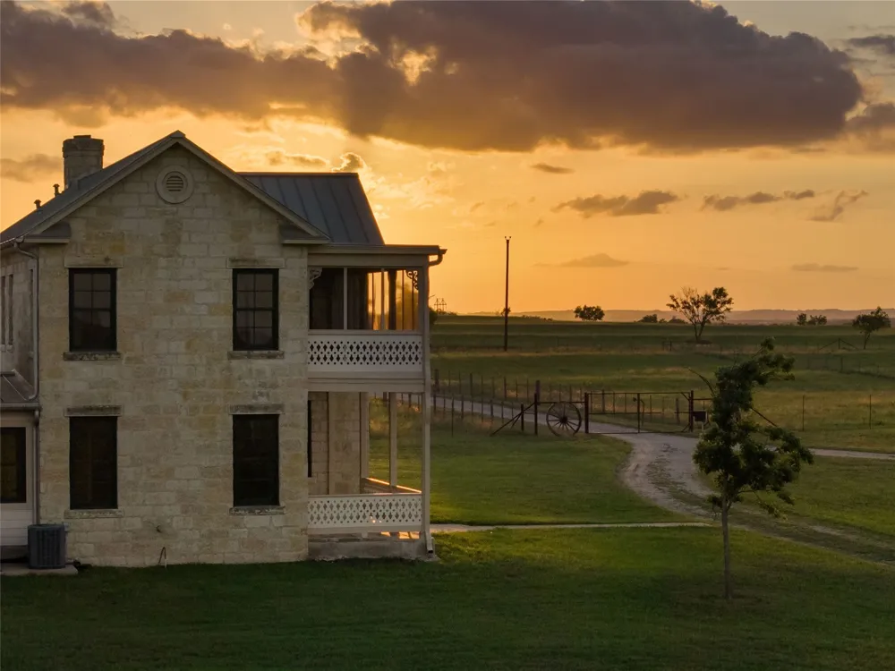 466 German Lane Fredericksburg, TX 78624